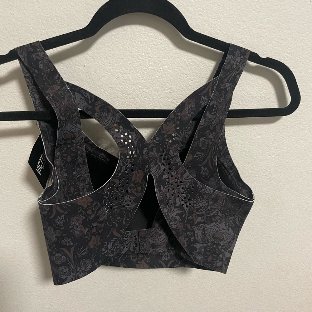 NWT Victoria Secret Sport Bra Medium Pattern Paisley Floral 32DD - Picture 3 of 10